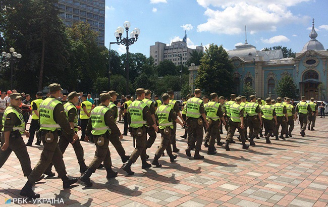 У здания Верховной рады шахтеры вышли на акцию протеста