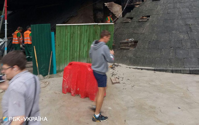 В Подольском районе Киева обвалился путепровод