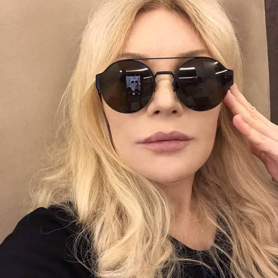 "Что-то не то": Таисия Повалий озадачила поклонников своим внешним видом