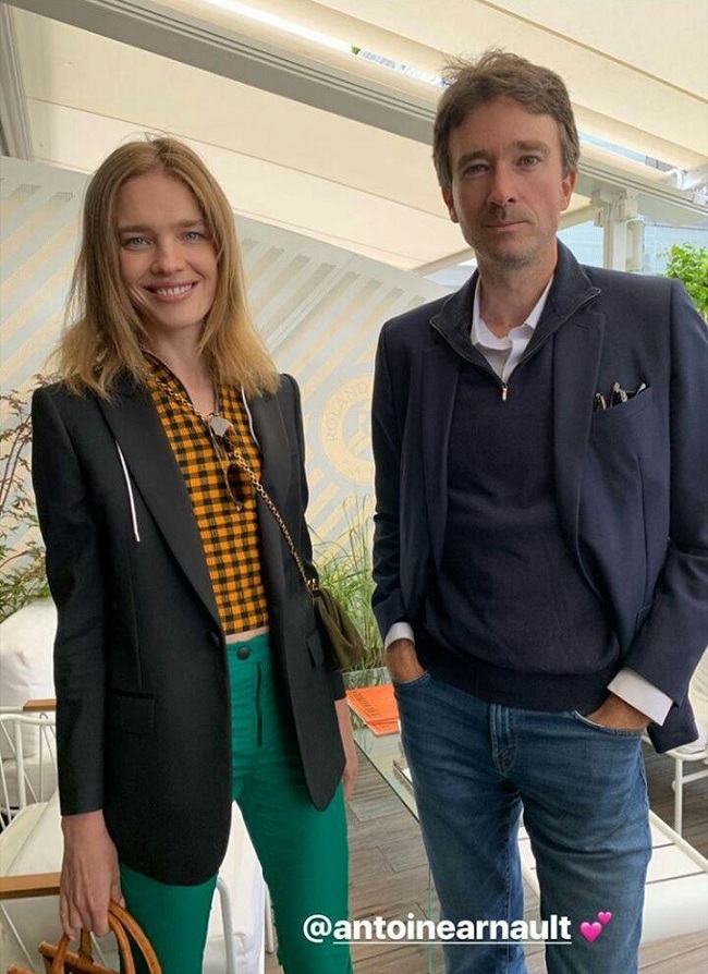 Клеш и клетка: Наталья Водянова демонстрирует тренды сезона на чемпионате Франции по теннису