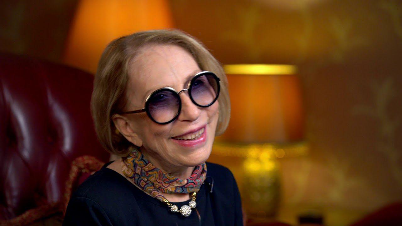 Упала на сцене: легендарная актриса попала в реанимацию в Москве