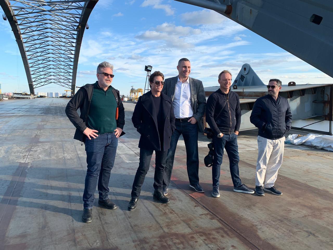 Зеленский "подколол" Тома Круза: в сеть попало видео