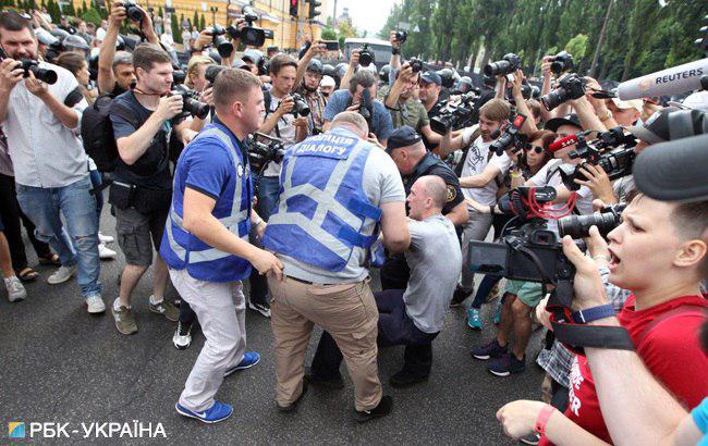 Хрест проти веселки: як у Києві пройшов Марш рівності