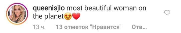 В мини и ботфортах: 50-летняя Дженнифер Лопес похвасталась идеальной фигурой в эффектном total look