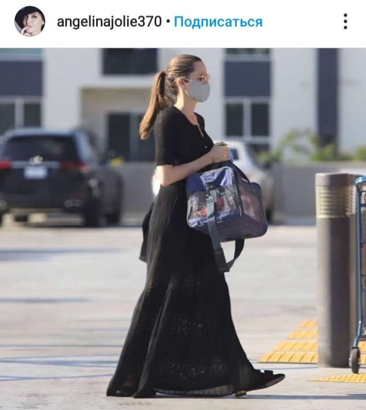 У відвертій сукні на шопінг: Анджеліна Джолі підкреслила ідеальну фігуру спокусливим вбранням