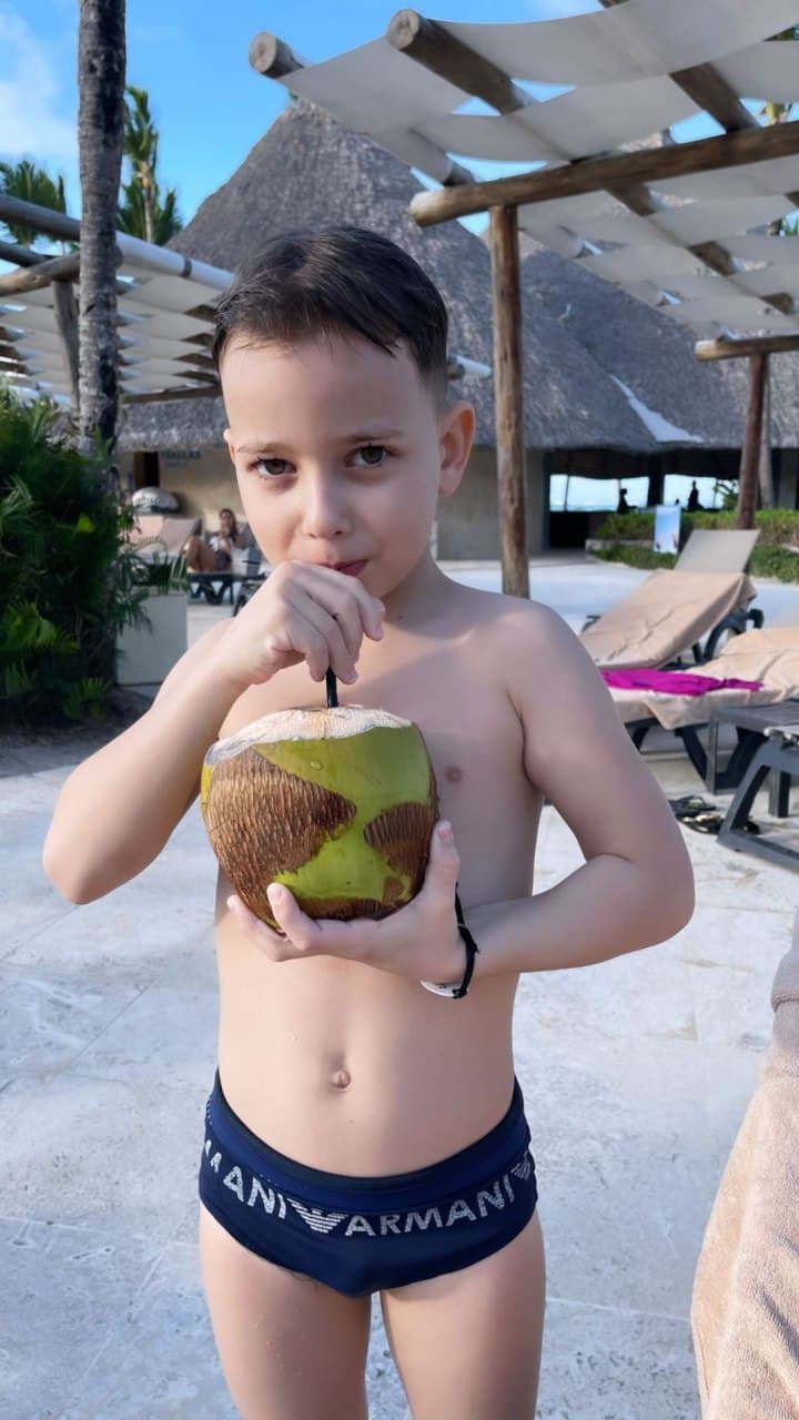 Мишина и Эллерт улетели в теплую страну: сбылась маленькая мечта