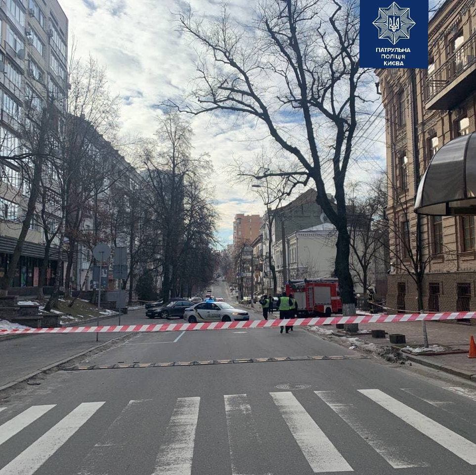 Центр Киева срочно перекрыли: что случилось