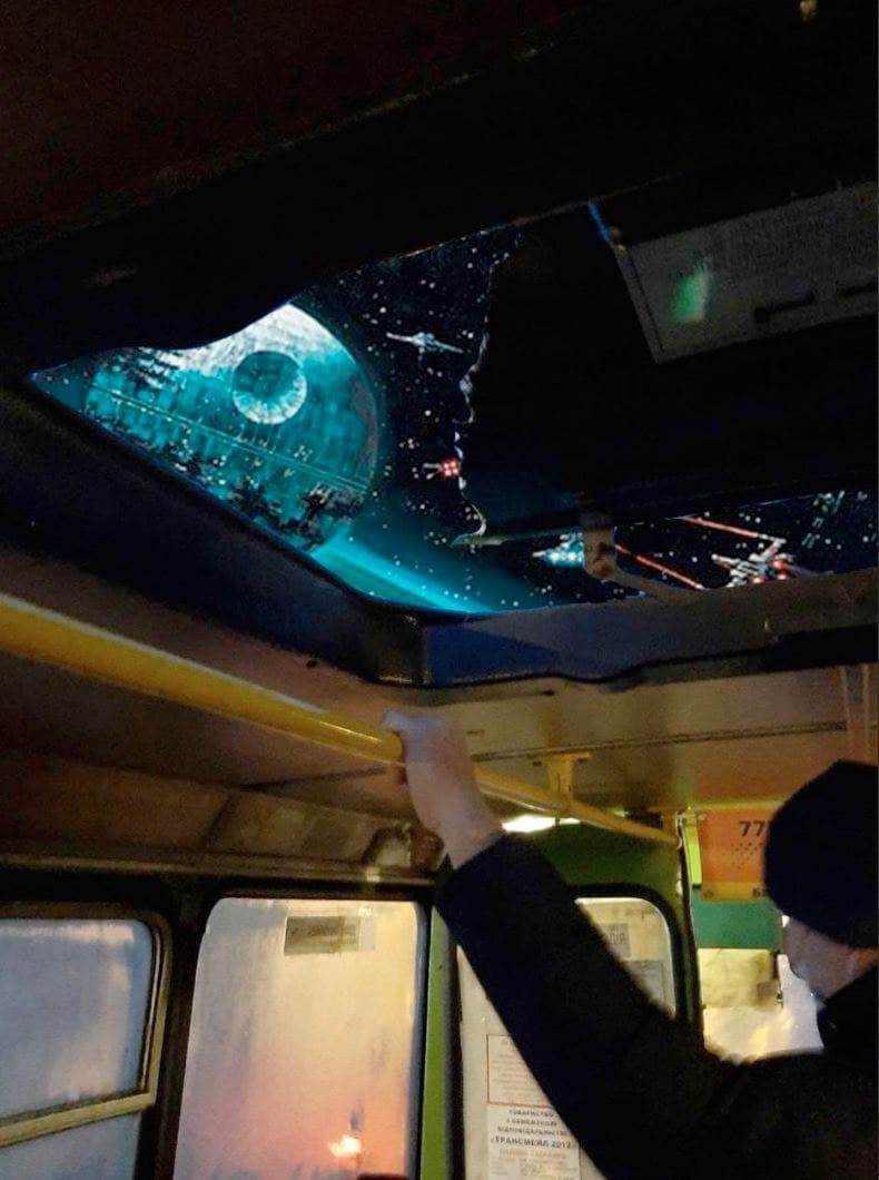 У Харкові курсує "маршрутка-кабріолет": зоряне небо прямо з салону (фото)