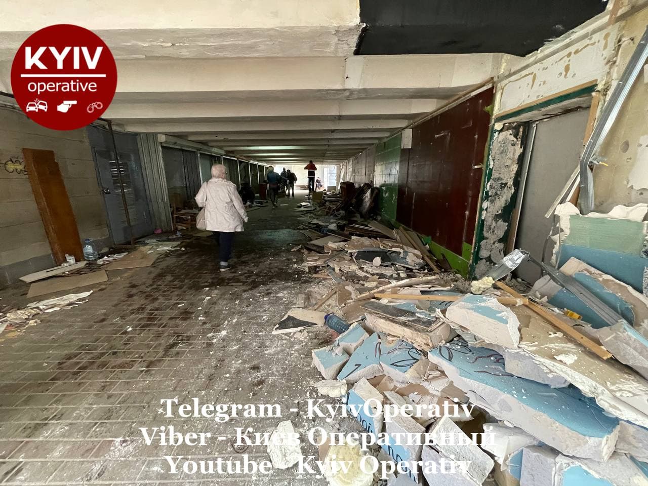 В Киеве от МАФов  "зачистили" еще один переход (фото)