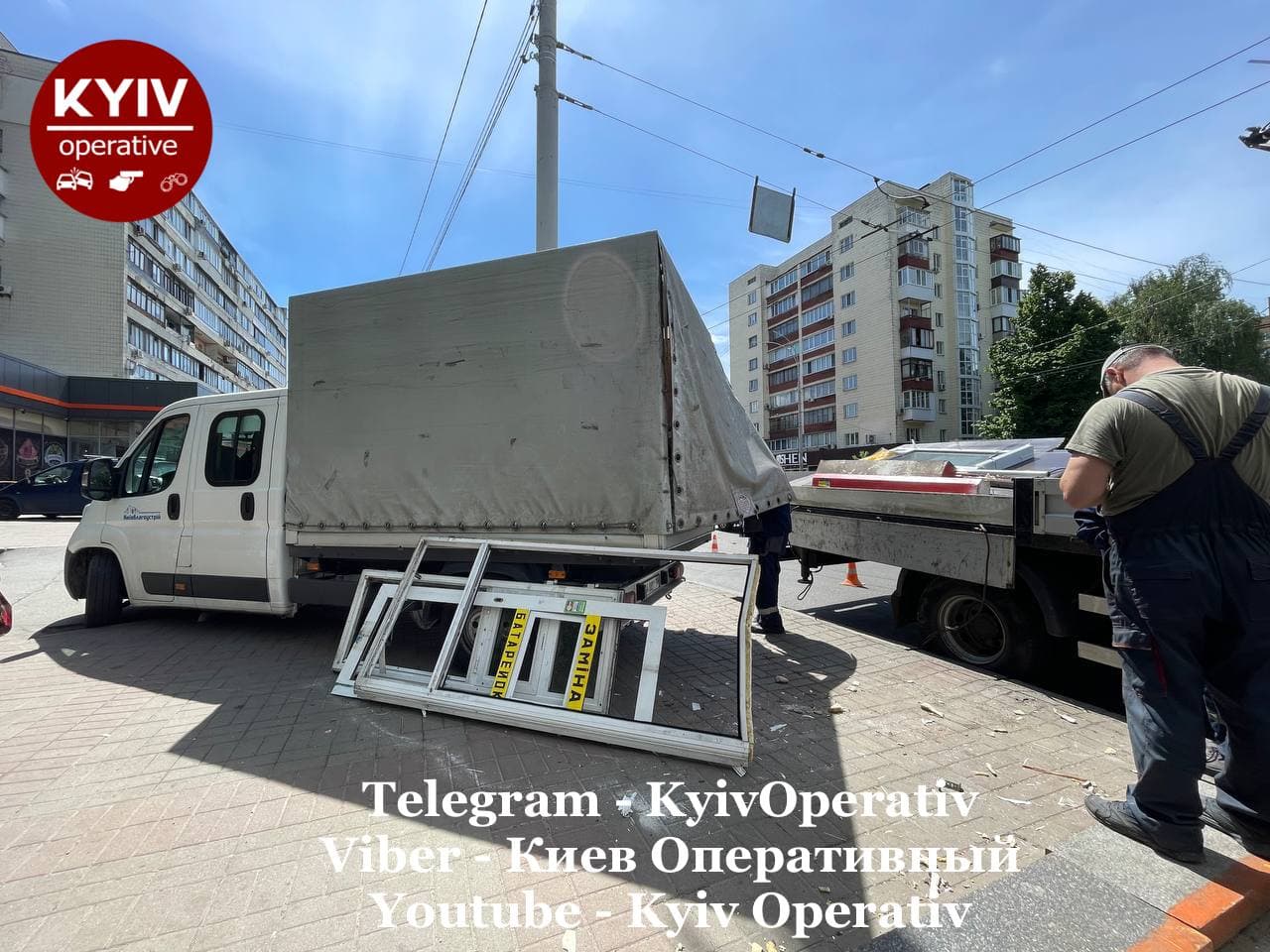 В Киеве от МАФов  "зачистили" еще один переход (фото)