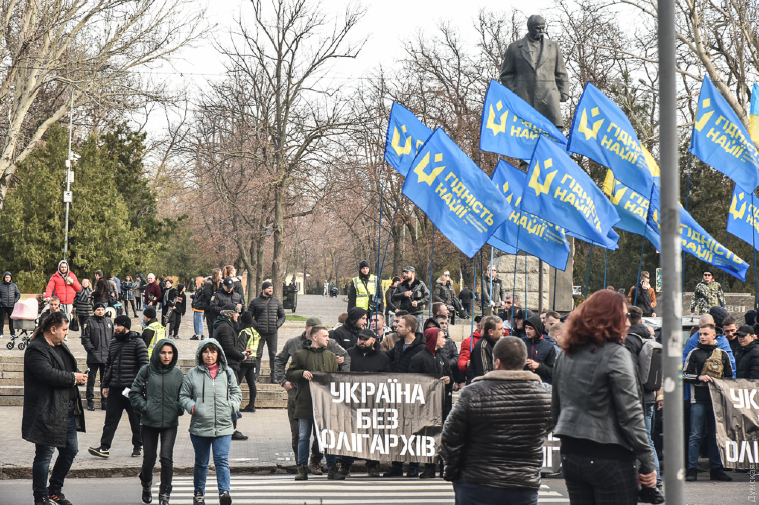 Патріоти об'єдналися в рух "Вартові держави" і почали антиолігархічну кампанію