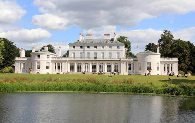 Меган Маркл и принц Гарри получили категорический отказ королевы