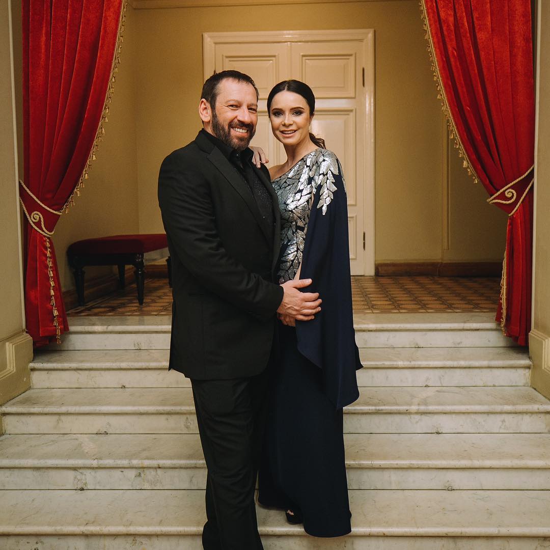 Вагітна Лілія Подкопаєва вийшла у світ з новим нареченим (фото)