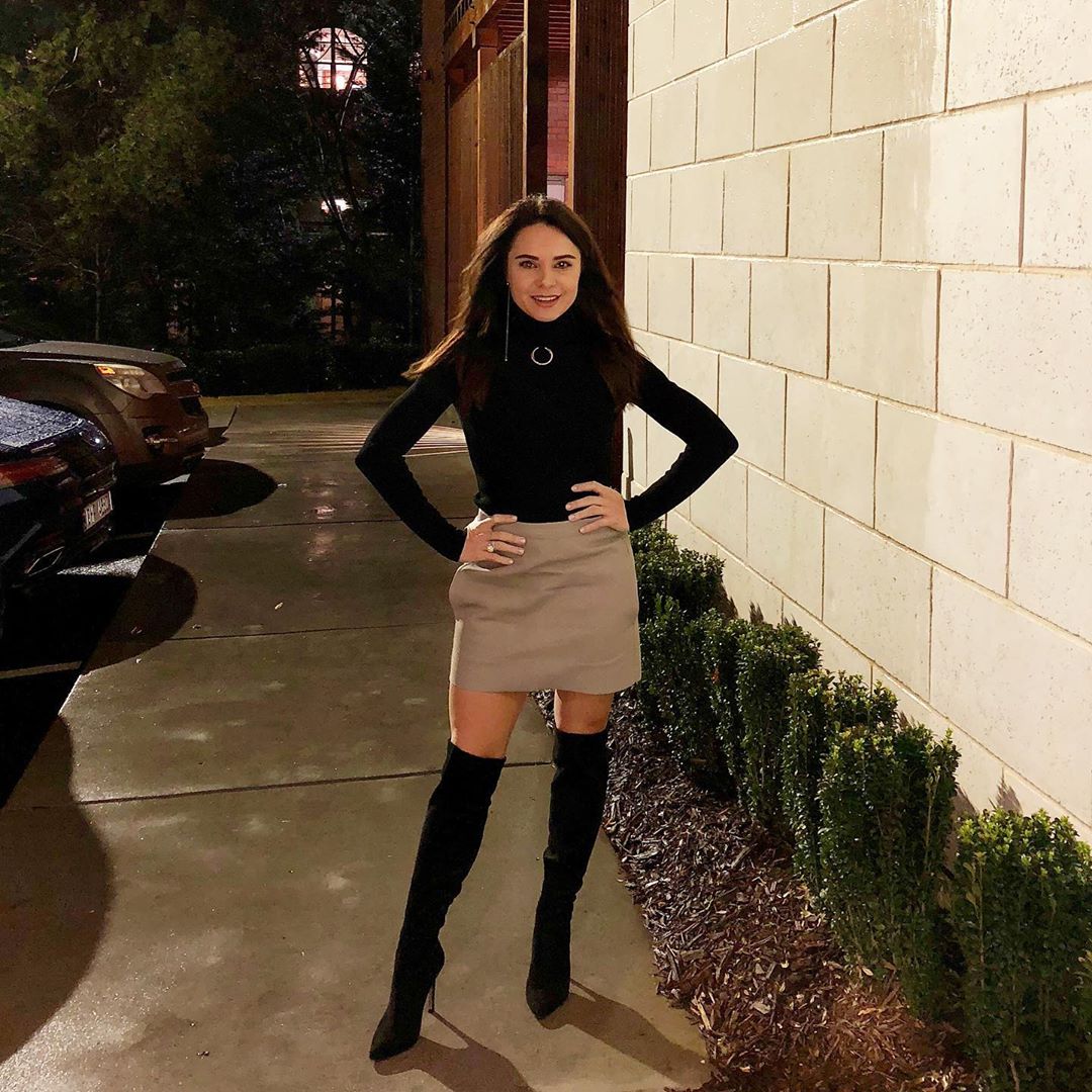 Когда все решает цвет: Лилия Подкопаева демонстрирует свой идеальный красный