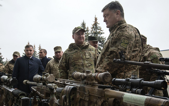 Коррупция уничтожает украинскую армию, - NYT