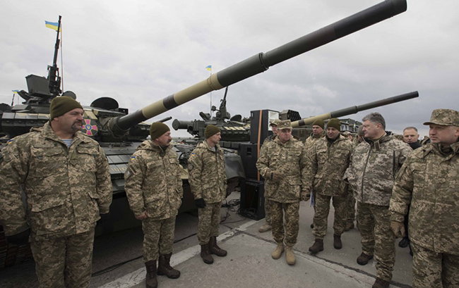 Коррупция уничтожает украинскую армию, - NYT