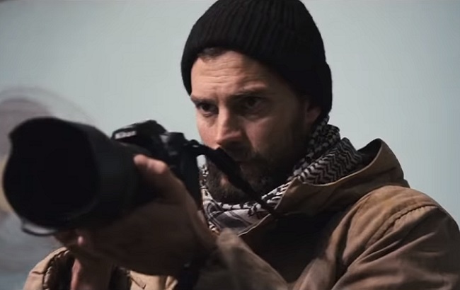 Джейми Дорнан в фильме "Частная война"