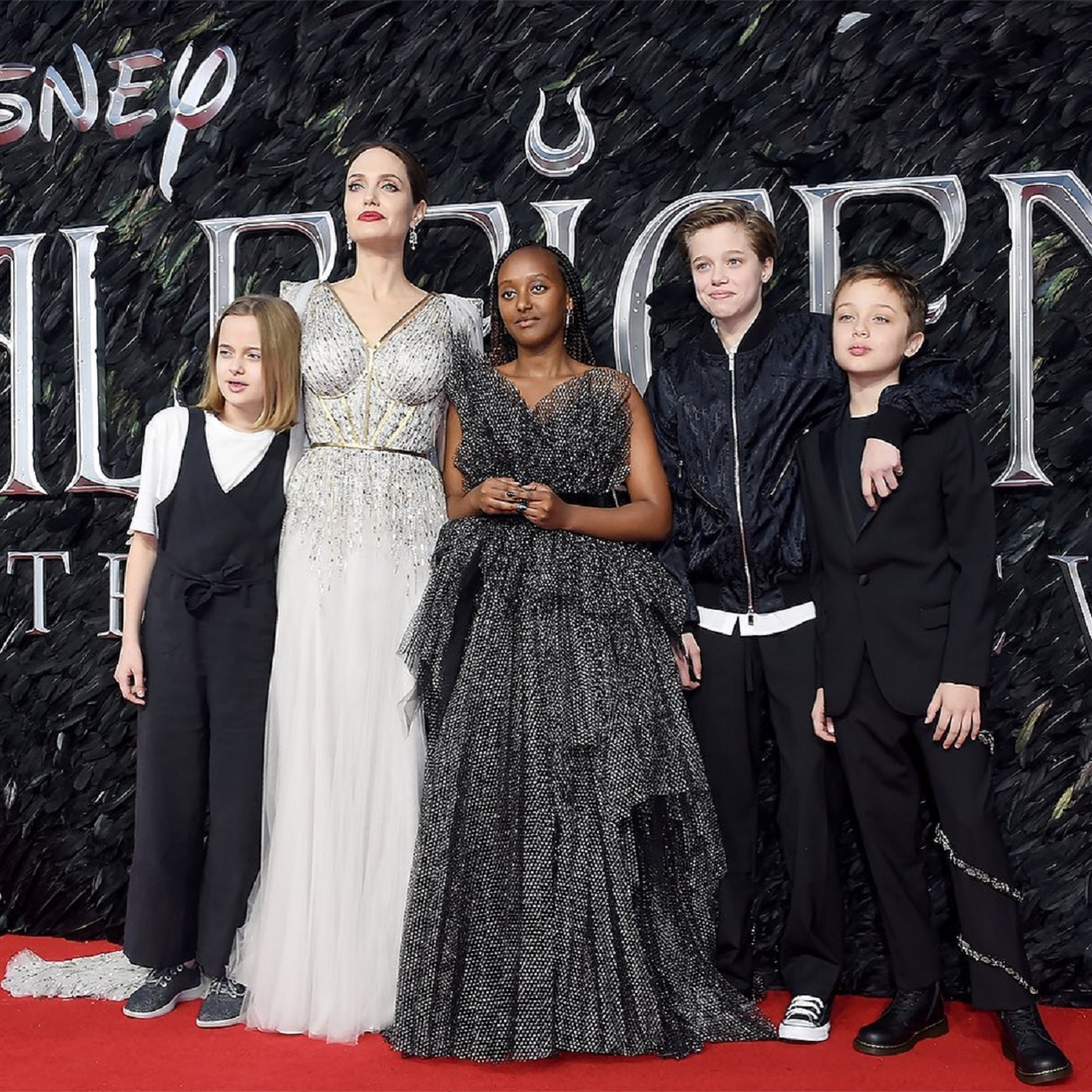 Приглашены только самые близкие: стало известно, как Анджелина Джоли отметила 45-й день рождения