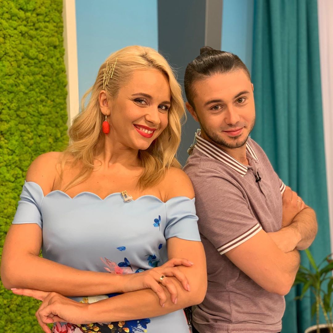 "Украинская красавица": Лилия Ребрик заворожила точеной фигурой в облегающем платье