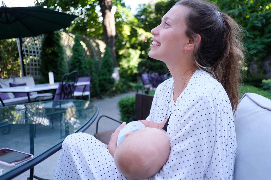 "Работа в команде": Регина Тодоренко разоткровенничалась о материнстве