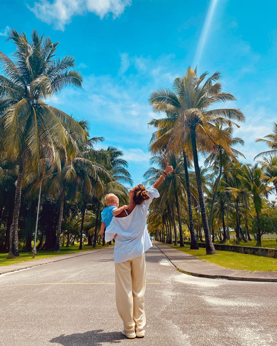 Любовь моей жизни: Влад Топалов очаровал фото с подросшим сыном Майклом