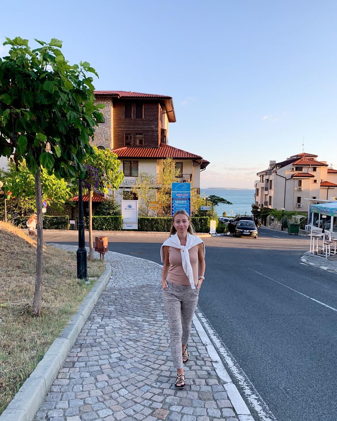 Жена Виктора Павлика нарвалась на критику за "шикарный" отдых, но достойно ответила хейтерам