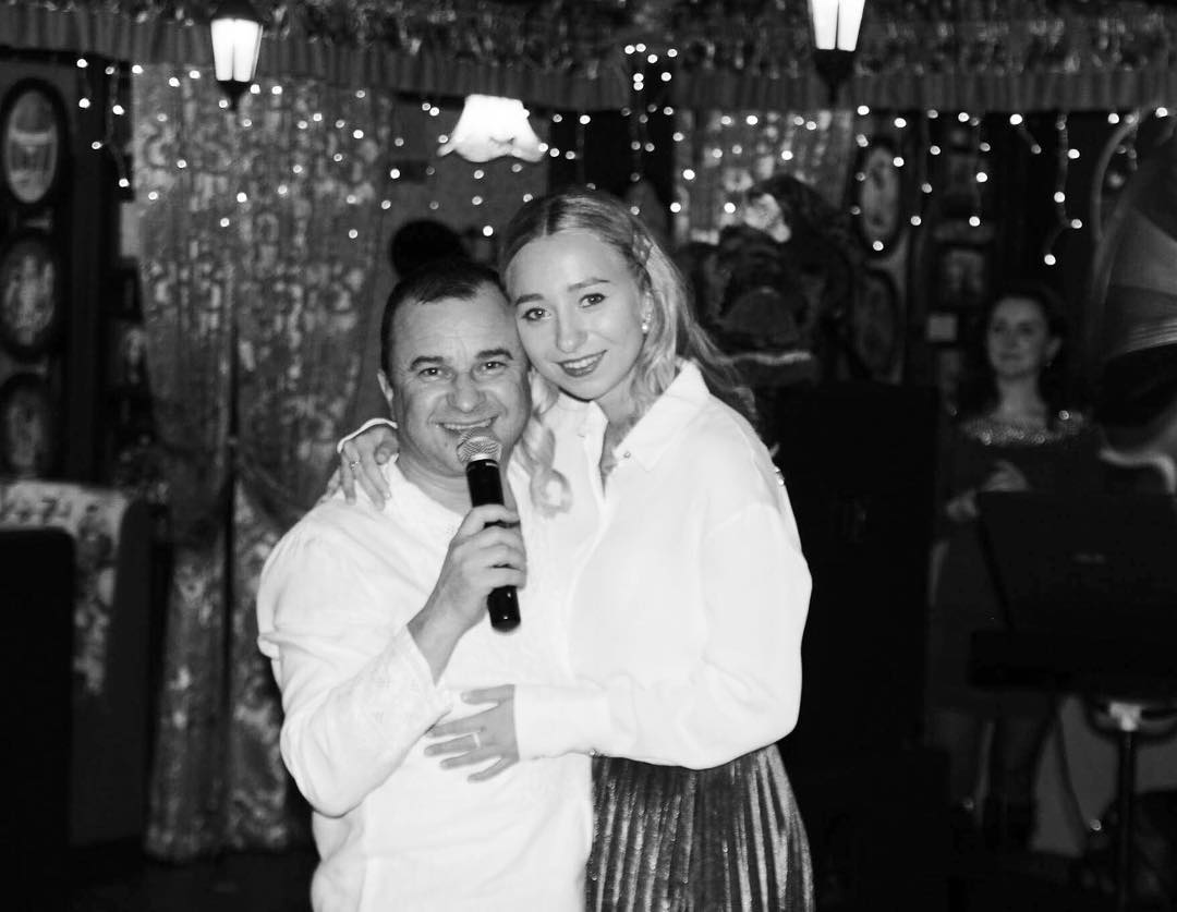 Любила с детства: возлюбленная Павлика рассказала резонансные детали романа