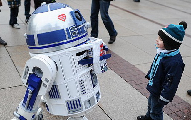 Японский разработчик воссоздаст легендарного робота из "Звездных войн"