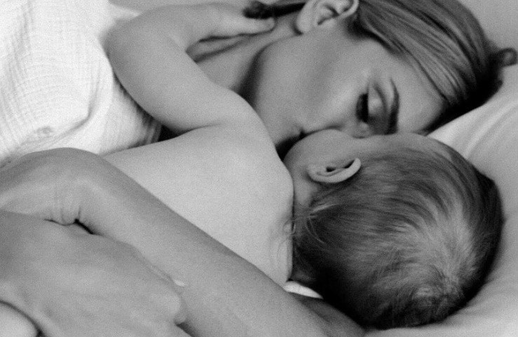 Любовь всей жизни: Роузи Хантингтон-Уайтли растрогала редким фото с сыном