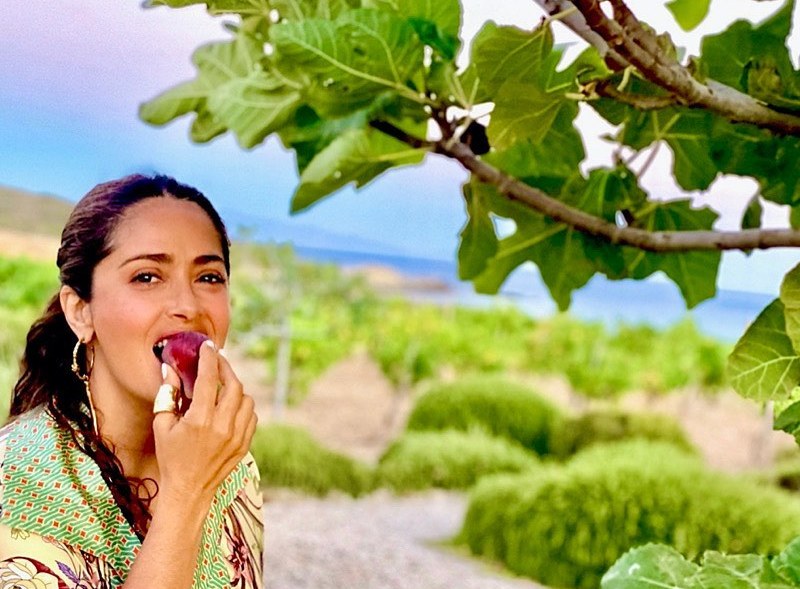 Найгарячіша на планеті: 54-річна Сальма Хайєк вразила шанувальників нев'янучою красою