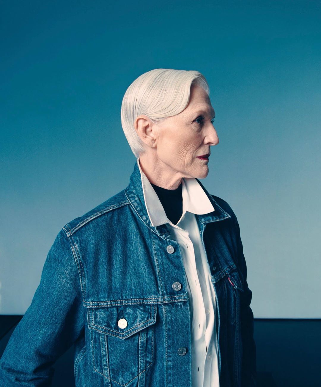 Фотограф з України зняла 71-річну маму Ілона Маска в стильній фотосесії для Google