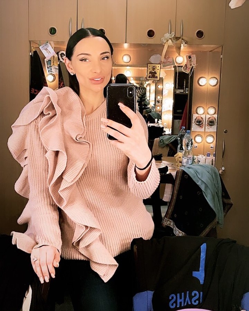 "Со мной повсюду": топ-5 бьюти-средств прима-балерины Кристины Шишпор