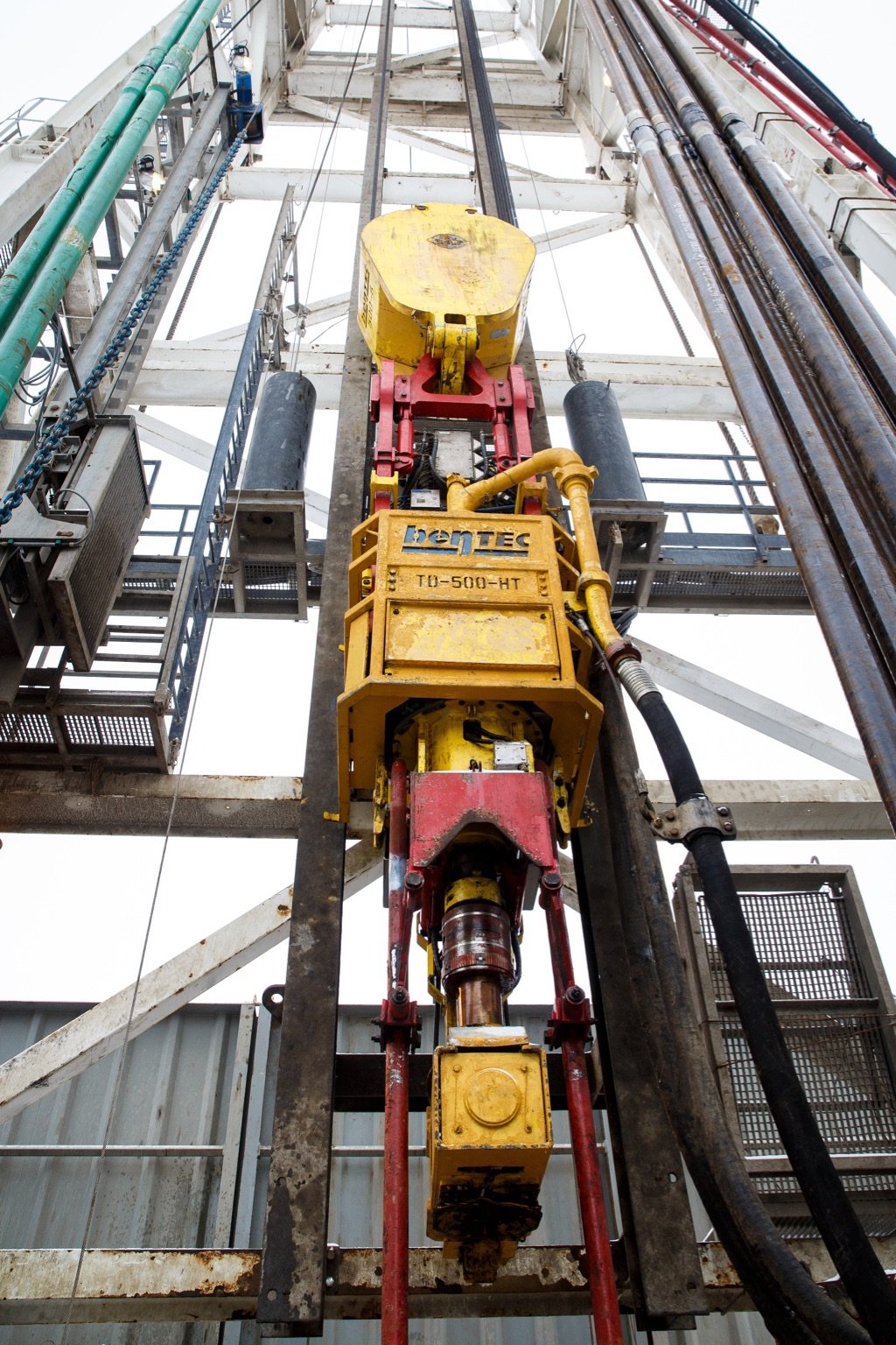 "ДТЕК Нафтогаз" завершив буріння глибокої свердловини із застосуванням унікальних технологій