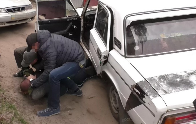 У Чернігівській області блокували реалізацію зброї та боєприпасів з району АТО