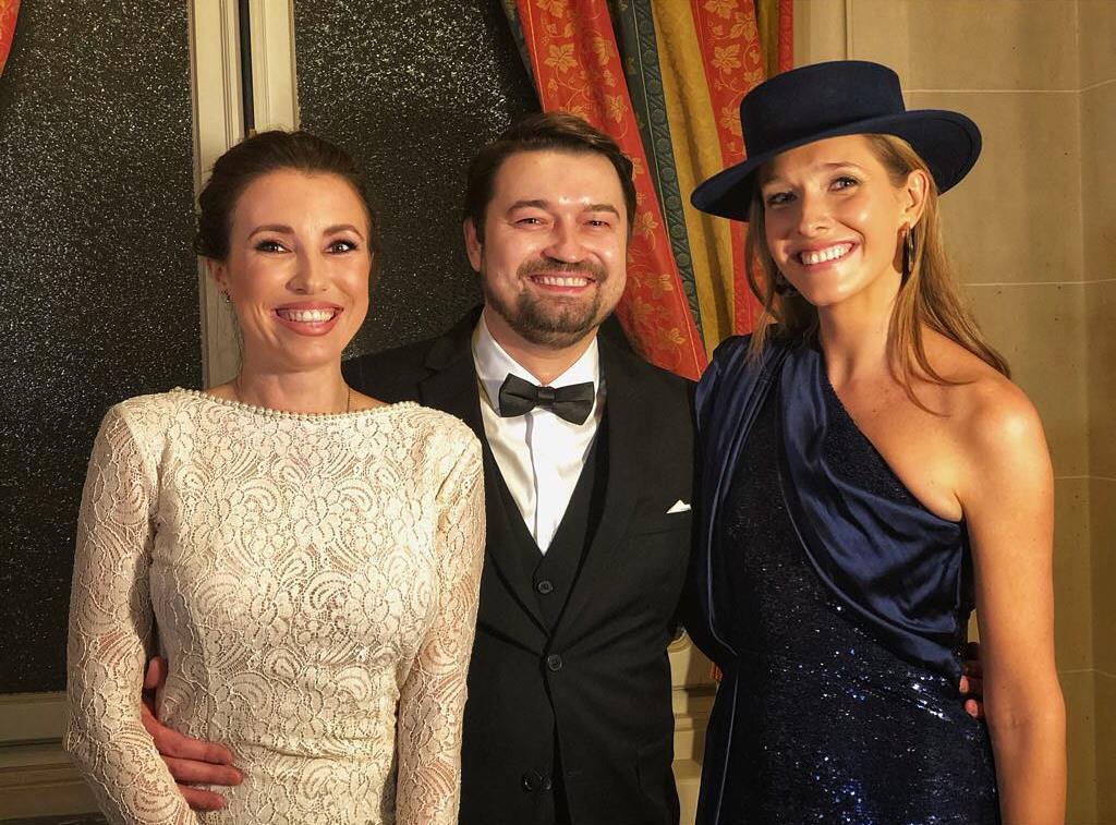 З корабля на бал: Катя Осадча затьмарила красою на світському вечорі в Австрії