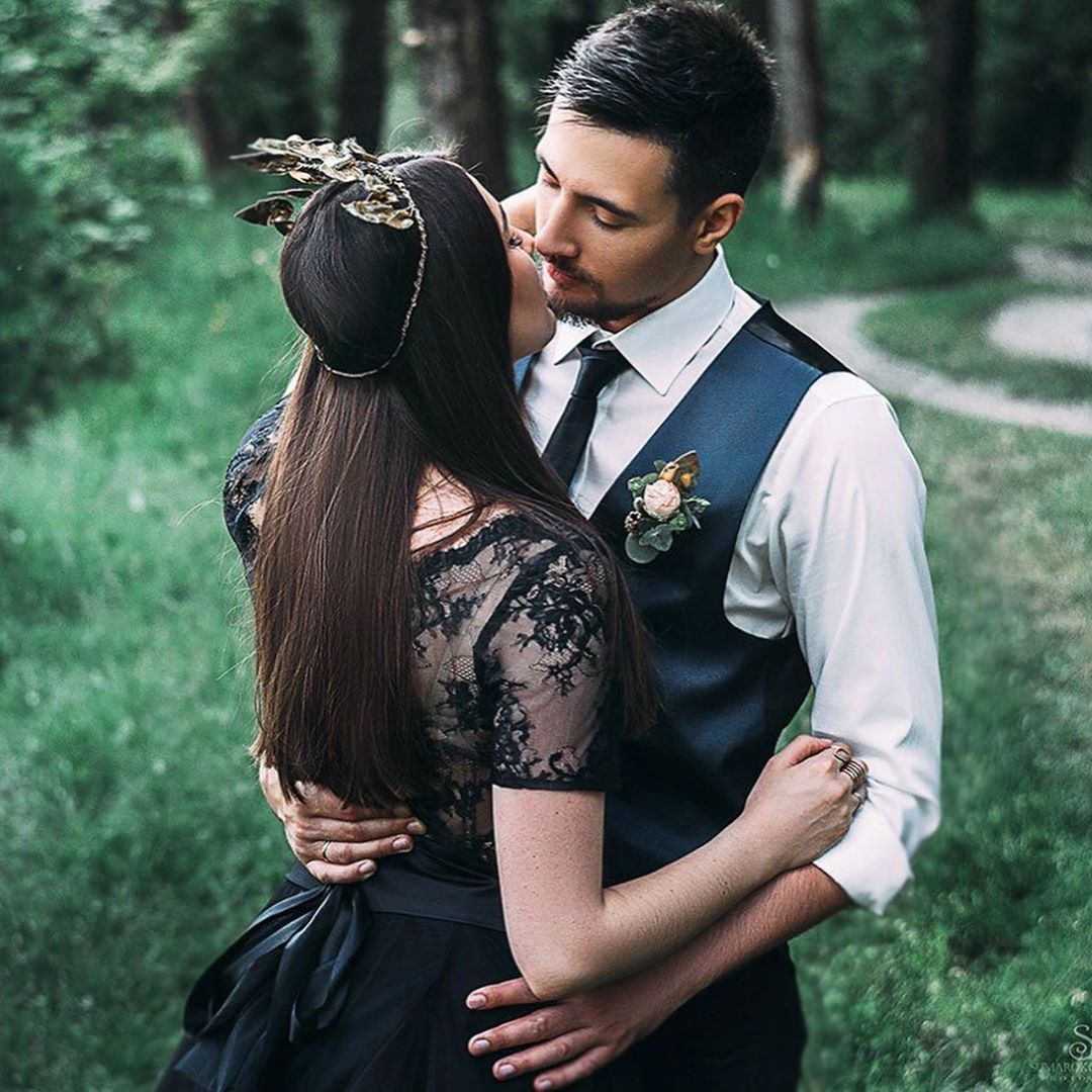 Не узнать: в сети появились уникальные свадебные фото MARUV