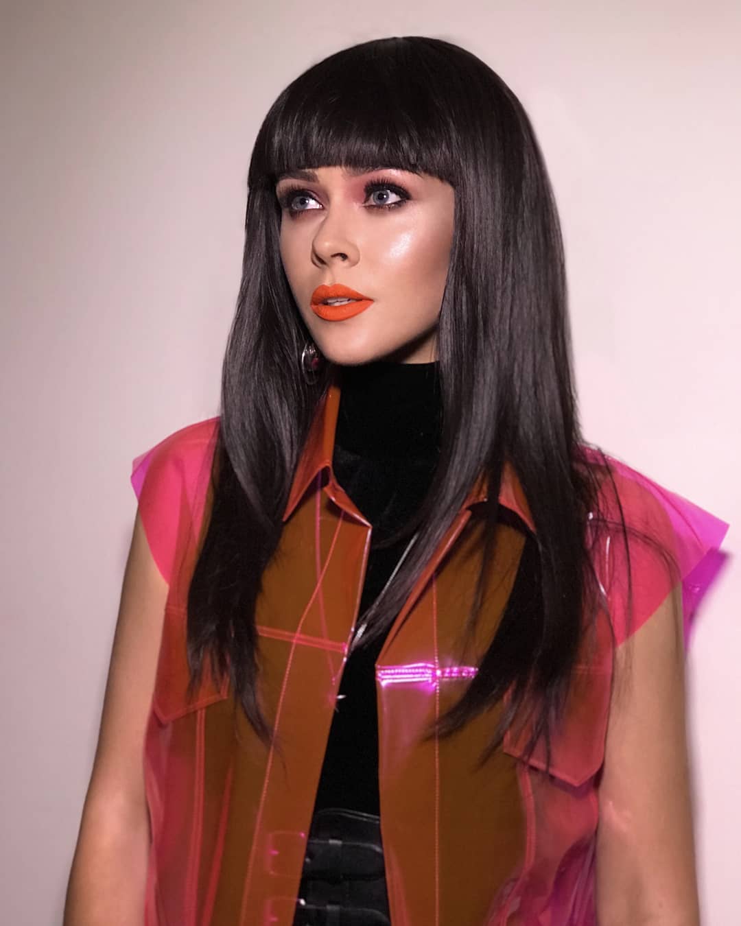 "Я ненасытная, хочу большего": яркие образы неповторимой именинницы Юлии Саниной