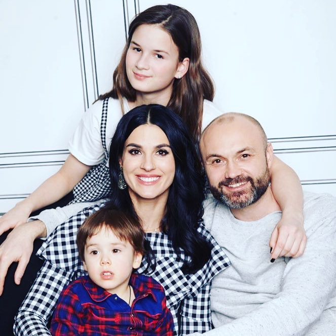 Тимур Хромаєв і Маша Єфросиніна з дітьми