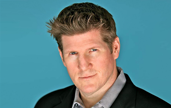 Умер еще один актер сериала "Беверли-Хиллз, 90210": все подробности