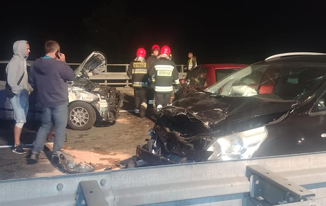 В Польше столкнулись 16 автомобилей, один человек погиб и более 10 пострадали