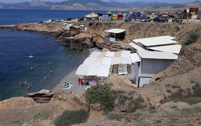 Народу зовсім немає: кримчани скаржаться на порожні курорти і згадують Україну