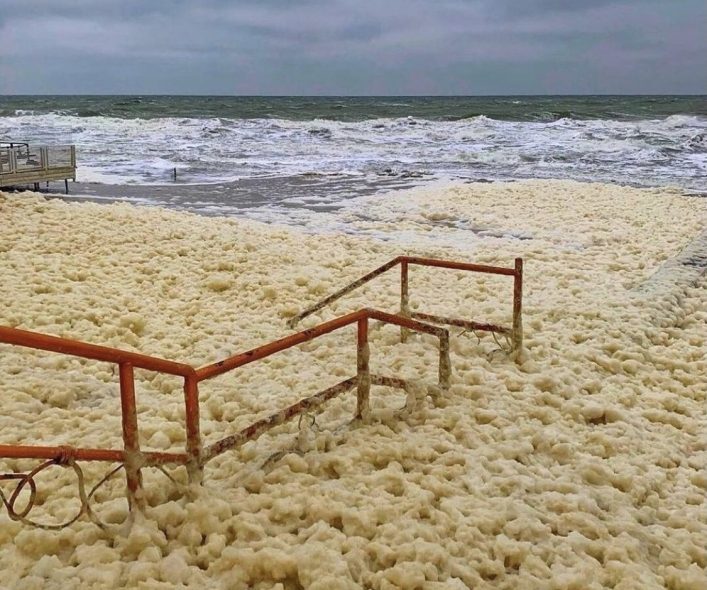 Такого вы еще не видели: пляжи украинского курорта изменились до неузнаваемости