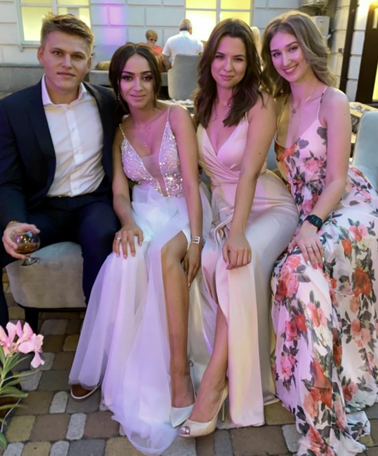 Украинская певица вышла замуж за нападающего киевского “Динамо”