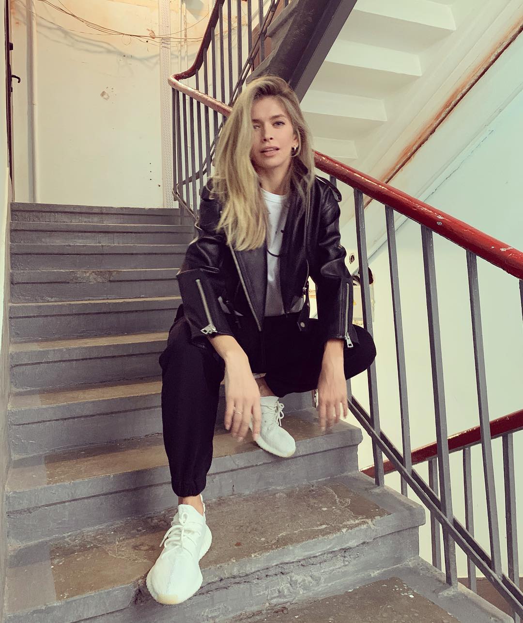 "Вера-бунтарка": Брежнева поразила фанов неожиданным образом