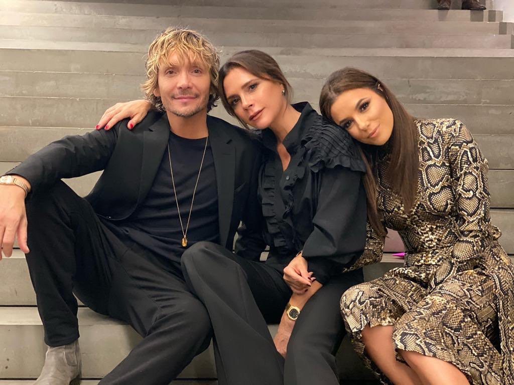 Стильна парочка: Вікторія та Девід Бекхем демонструють бездоганні чорні тотал-луки