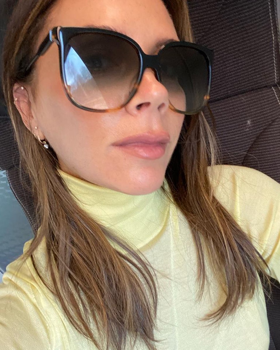 45-летняя Виктория Бекхэм восхитила свежей кожей и рассказала о любимых бьюти-продуктах