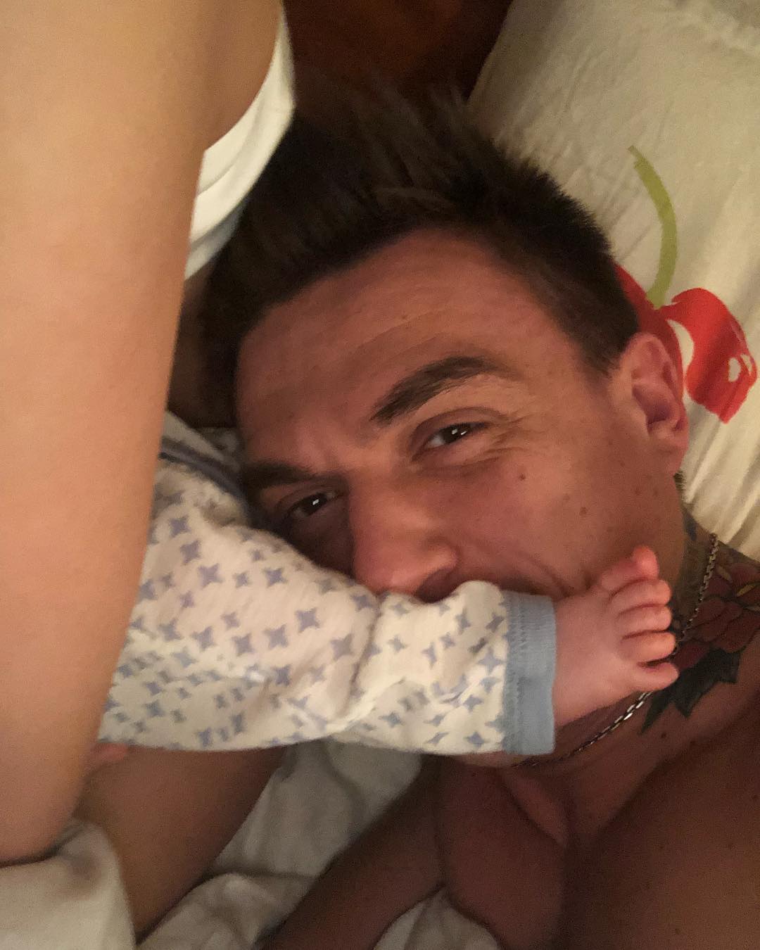 "Так ми розважаємося": Влад Топалов поділився зворушливим відео з сином