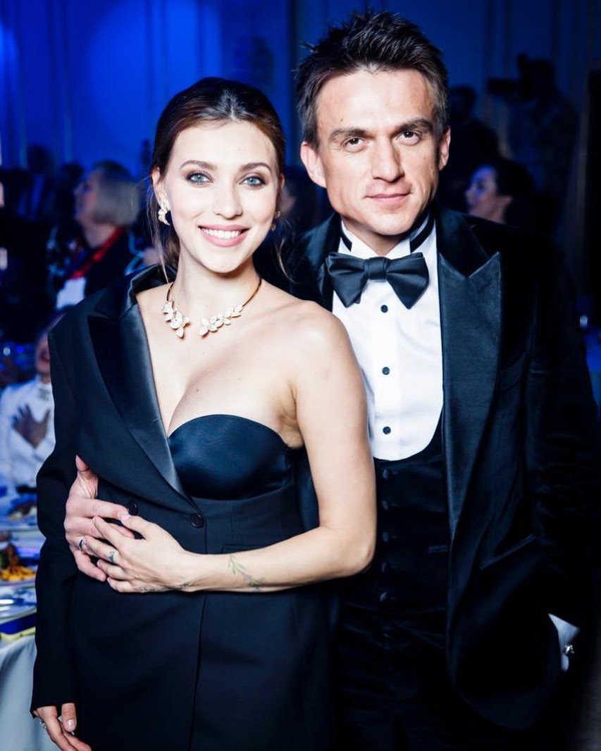 Самая стильная пара: Тодоренко и Топалов сразили наповал total black выходом