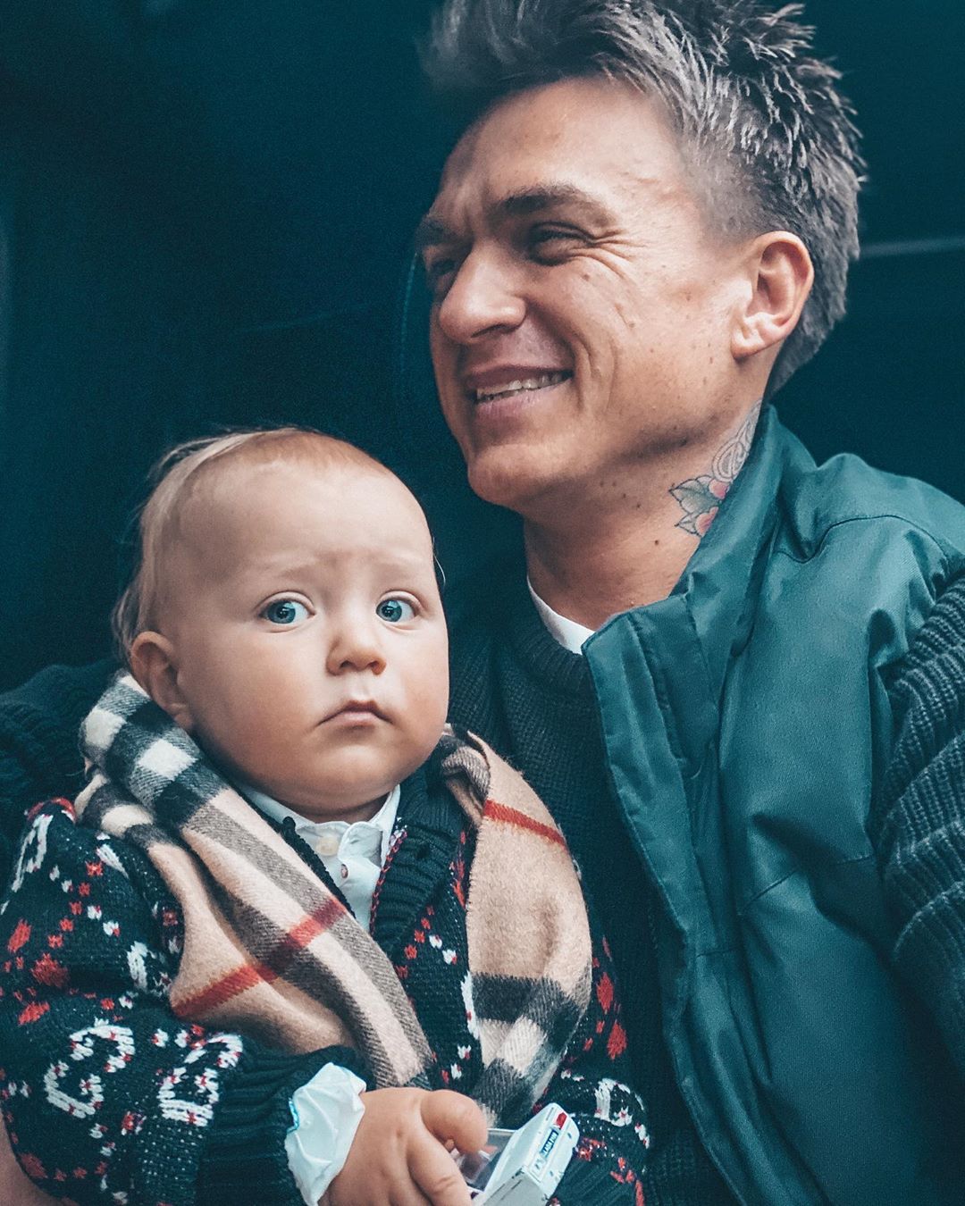 "Копія матусі": Влад Топалов розчулив мережу ніжними фото з підрослим сином