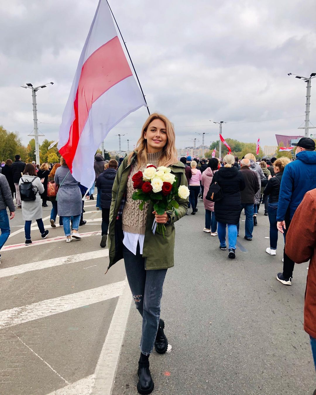 Не щадят никого: в Минске силовики задержали десятки женщин, включая экс-Мисс Беларусь